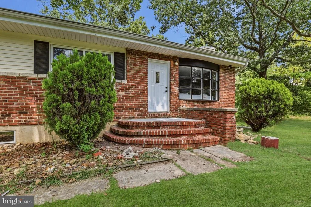 Photo of 622 EDWARDS AVENUE