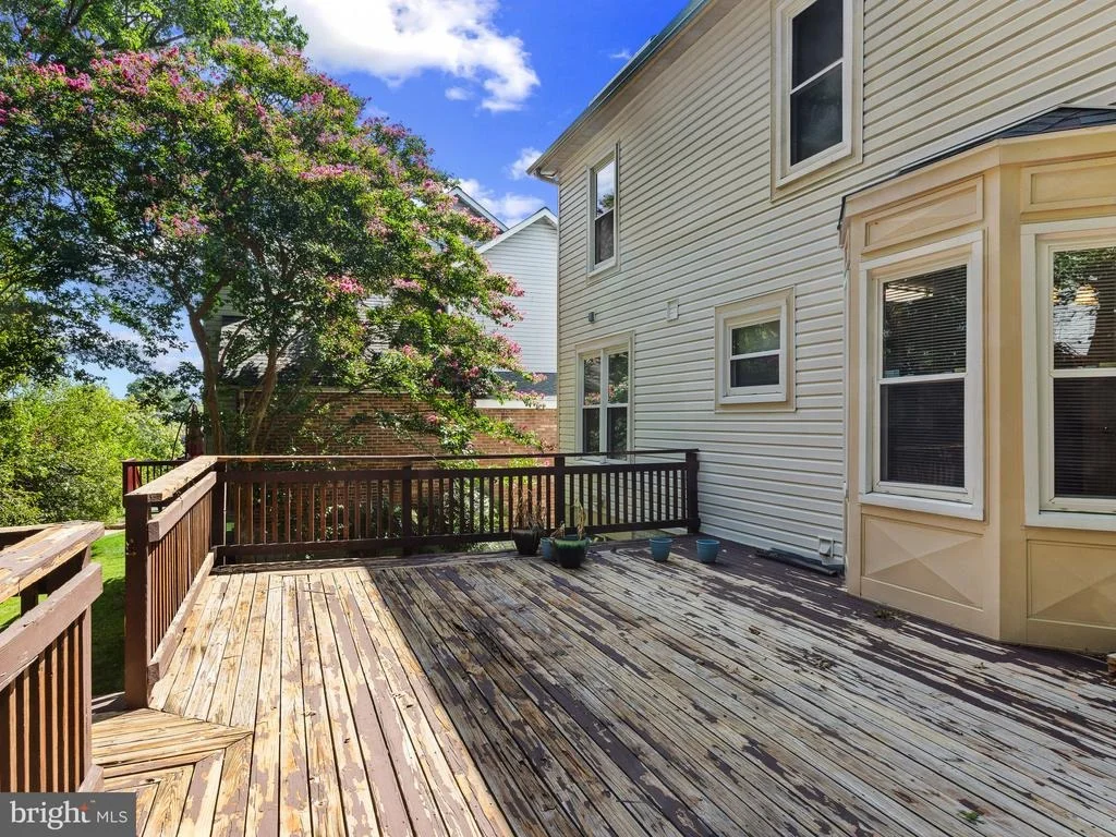 Photo of 9320 CREEKVIEW DRIVE