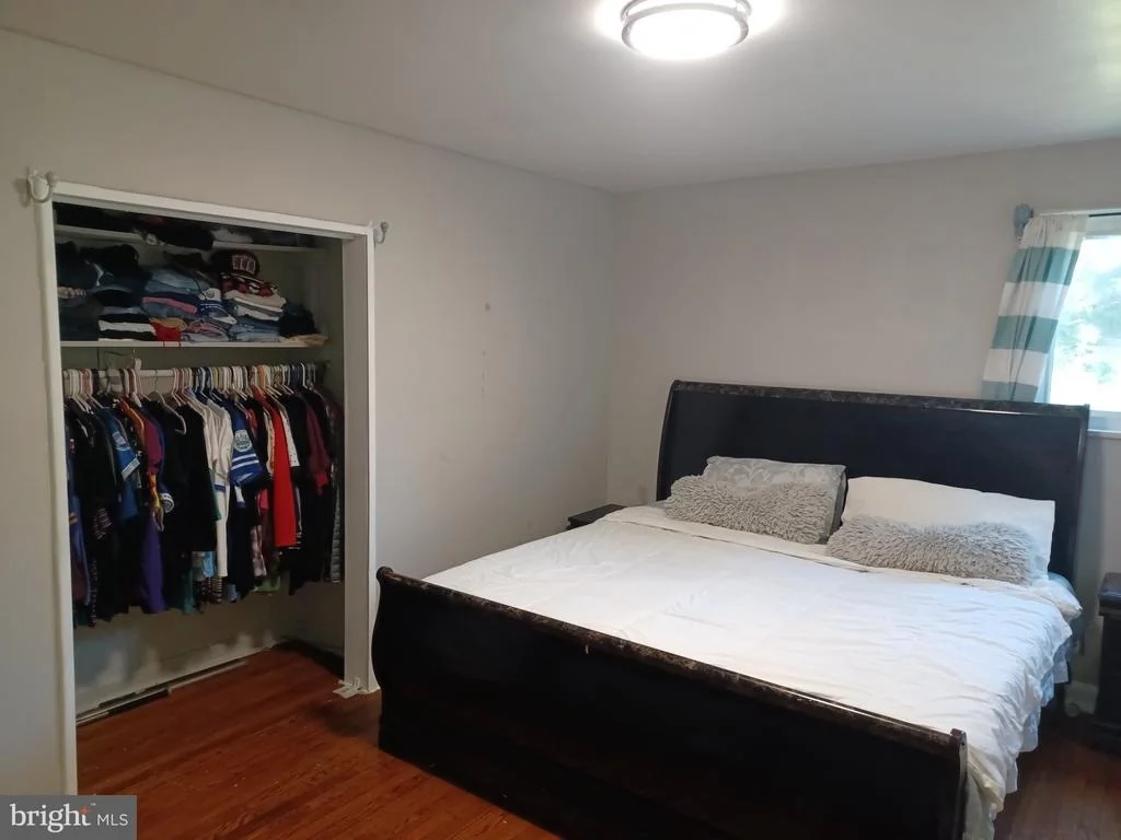 Photo of 9723 BRADDOCK ROAD