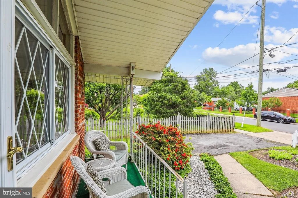 Photo of 11818 MENTONE ROAD