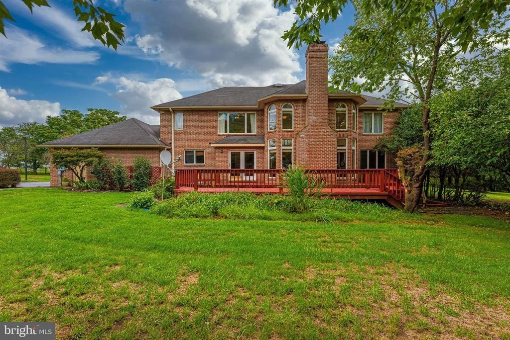 Photo of 6364 WINPENNY DRIVE