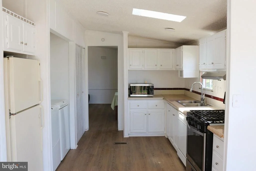 Photo of 11933 HEATHER DRIVE