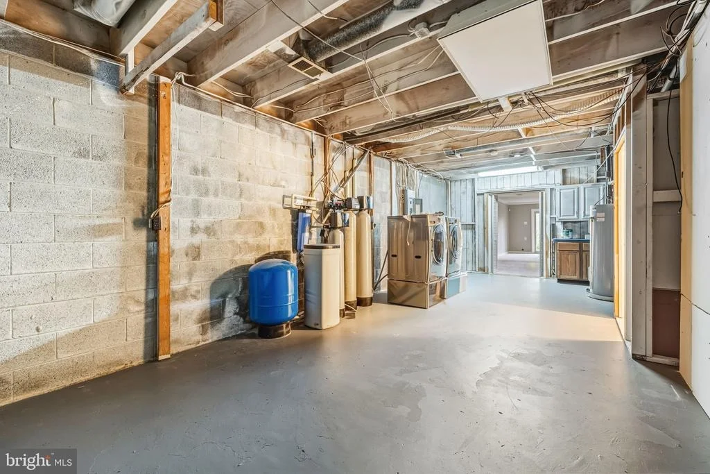 Photo of 16 INEZ WAY