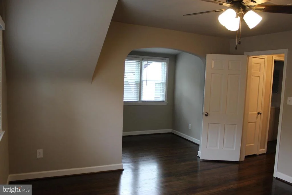 Photo of 401 FOREST VIEW