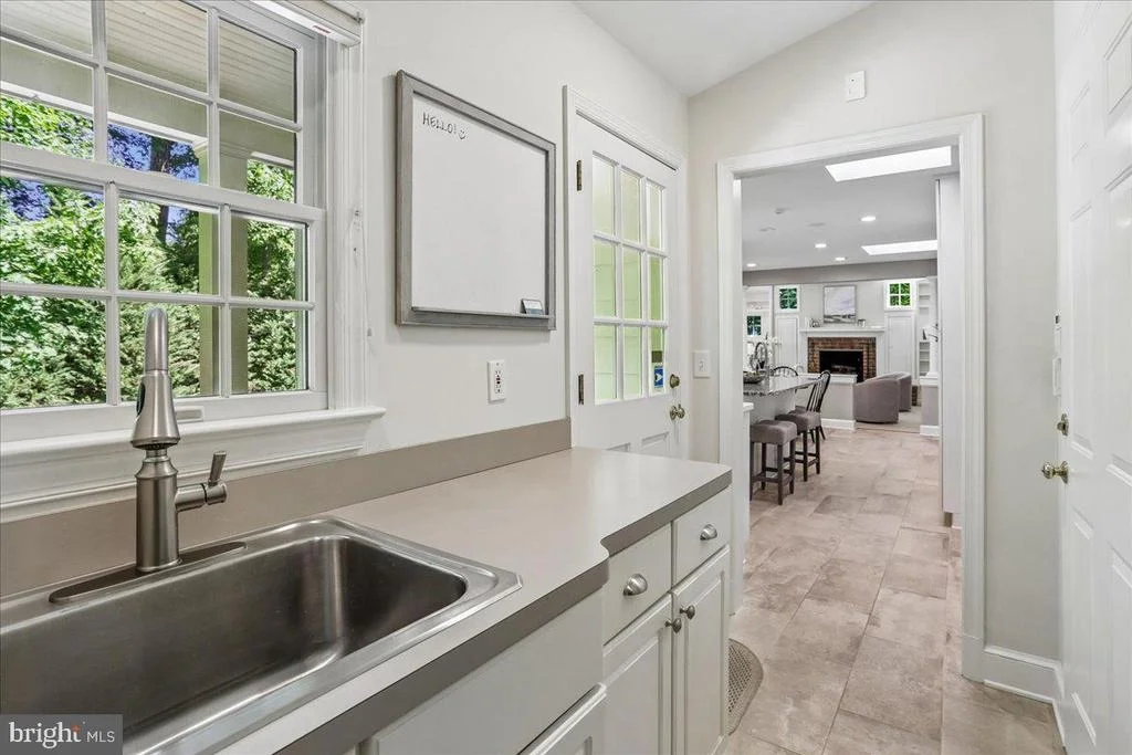 Photo of 3202 PICKWICK LANE