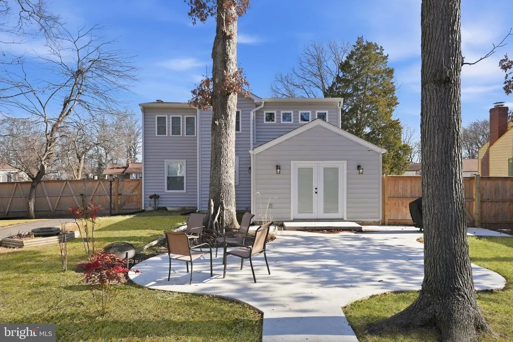 Photo of 6710 OAK DRIVE