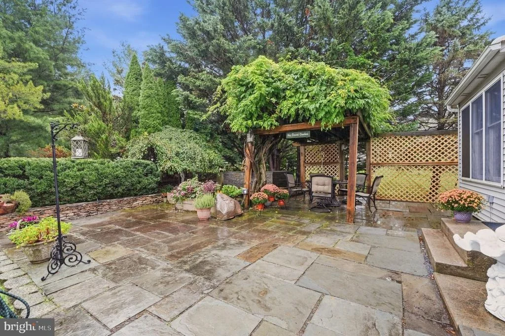 Photo of 6650 WIND RIDGE ROAD