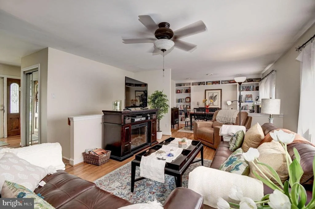 Photo of 1120 DEVERE DRIVE