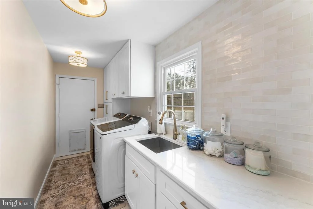Photo of 8015 STILLBROOKE ROAD