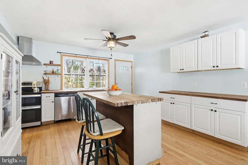 Photo of 2124 OAKLYN DRIVE