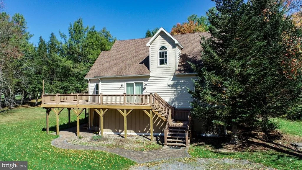Photo of 32 HAZELHURST LANE