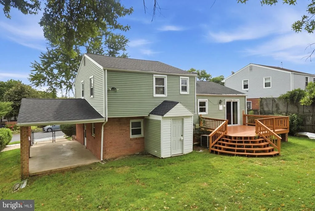 Photo of 7518 DOVER LANE