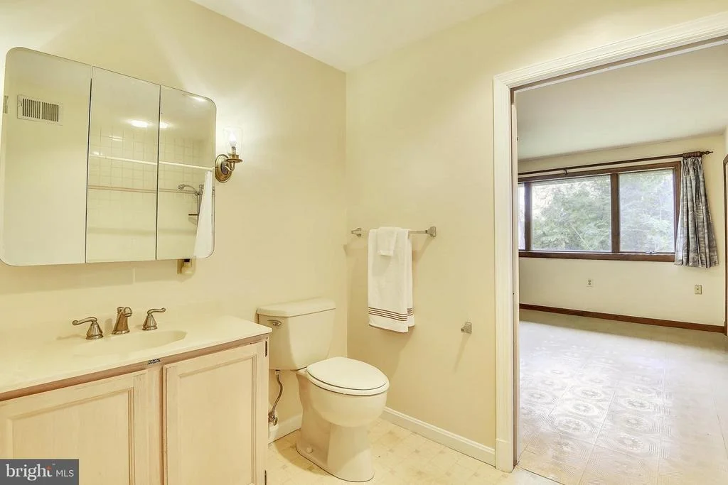 Photo of 10226 PARKMAN ROAD