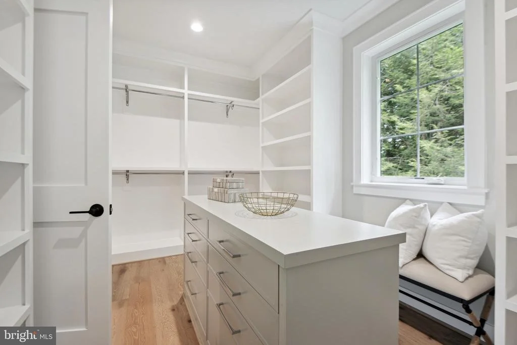 Photo of 6523 OLD CHESTERBROOK ROAD
