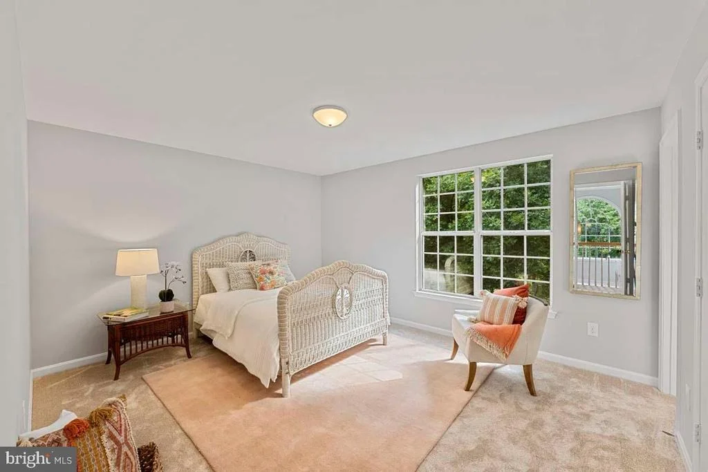 Photo of 15015 HUNTER MOUNTAIN LANE