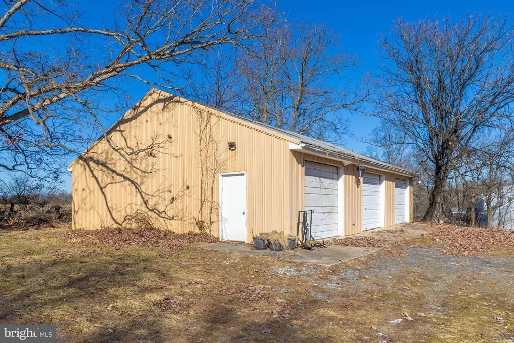 Photo of 8204 BALL ROAD