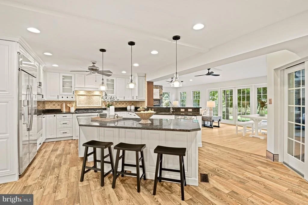 Photo of 7821 FALSTAFF ROAD