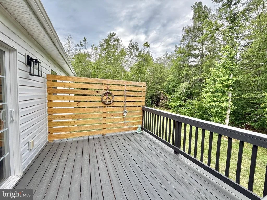 Photo of 9807 ROBERT E LEE DRIVE