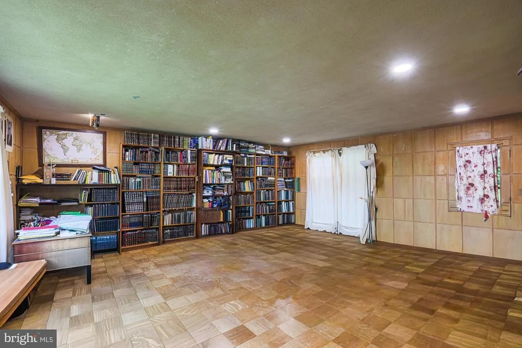 Photo of 3310 LABYRINTH ROAD