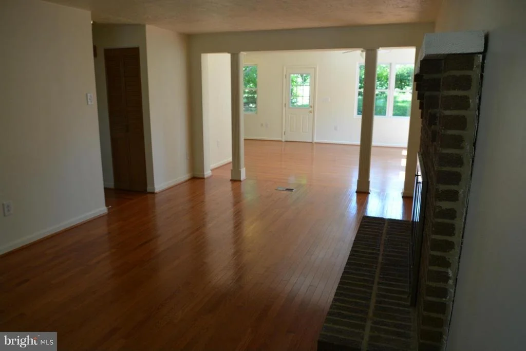 Photo of 6484 LACELIKE ROW