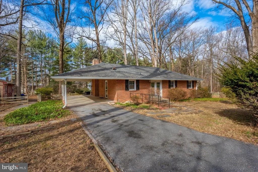 Photo of 9214 WARFIELD ROAD