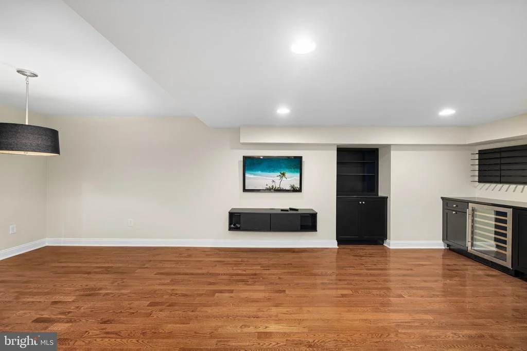 Photo of 9206 NORTHEDGE DRIVE