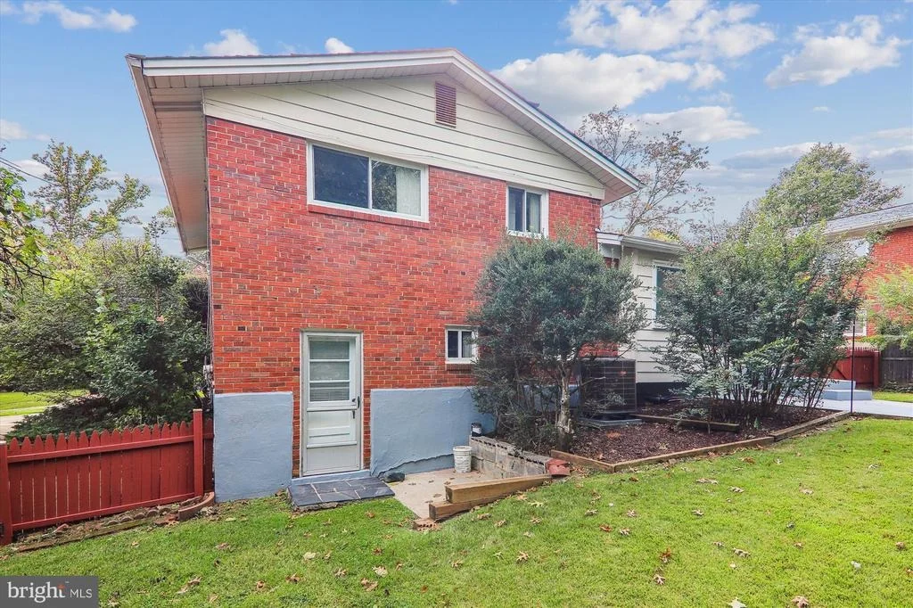 Photo of 815 MALTA LANE