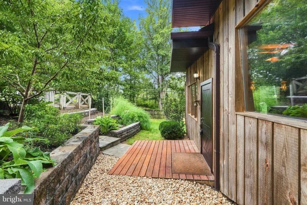 Photo of 7221 CLIFTON ROAD