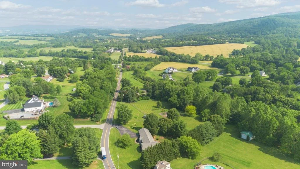 Photo of 8613 HOLLOW ROAD