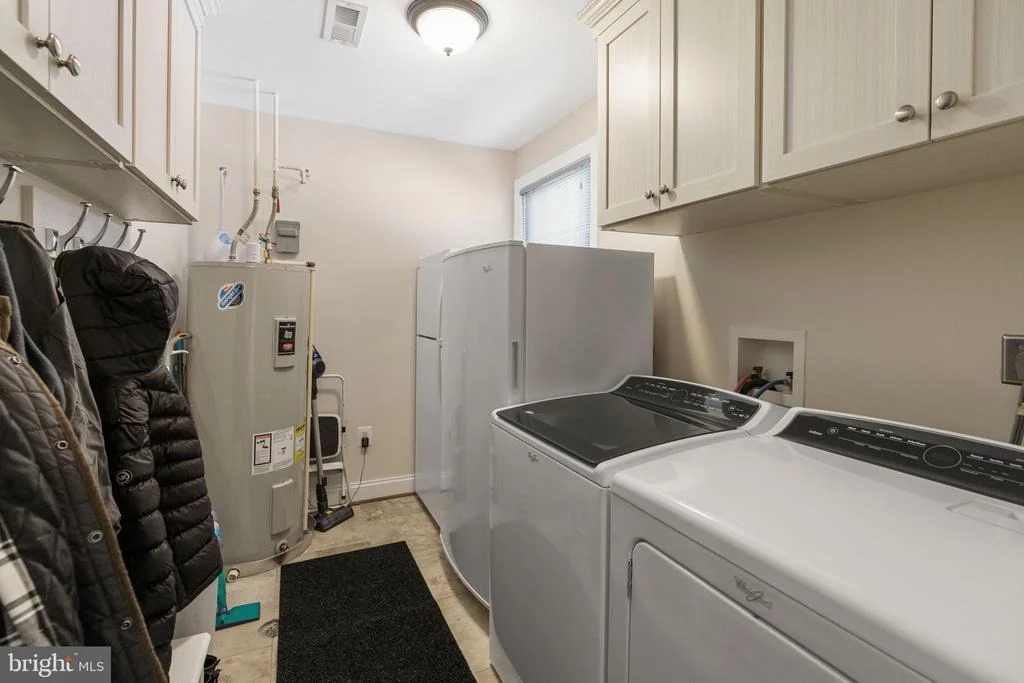 Photo of 909 BAY CIRCLE