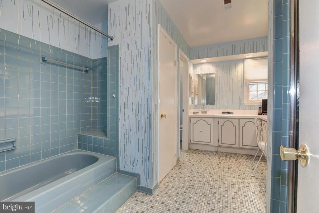 Photo of 15222 CENTERGATE DRIVE