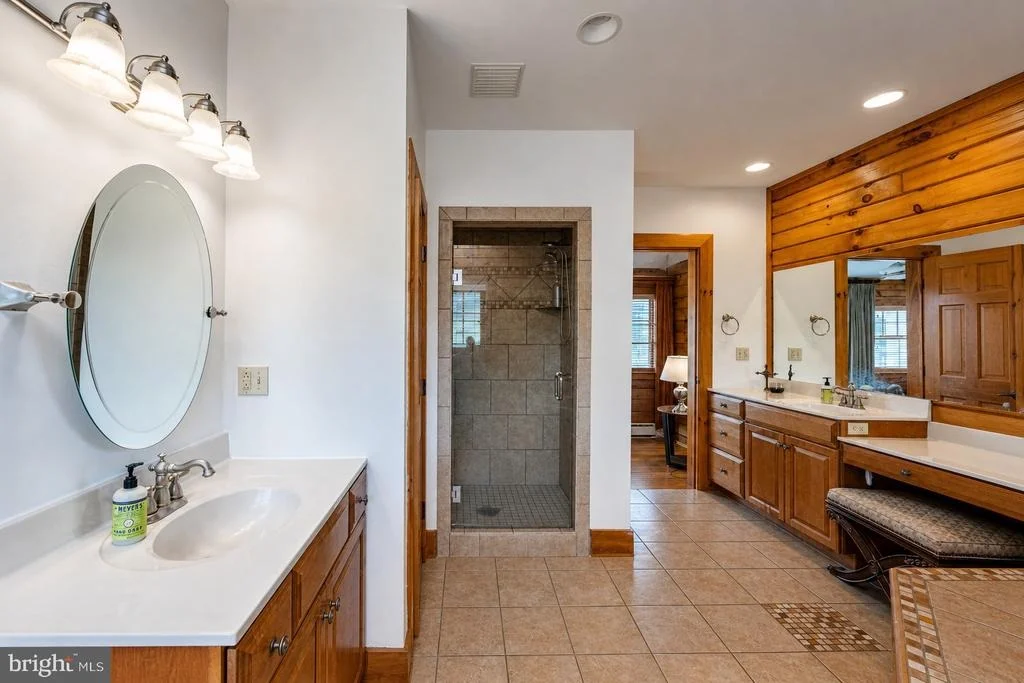 Photo of 282 LAKEFRONT LINKS DRIVE