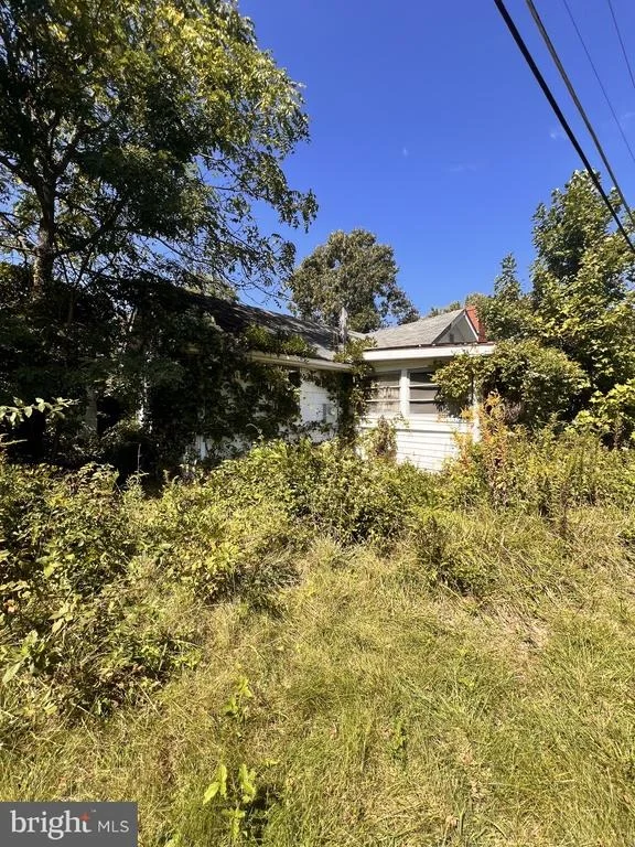 Photo of 511 NORTH DRIVE