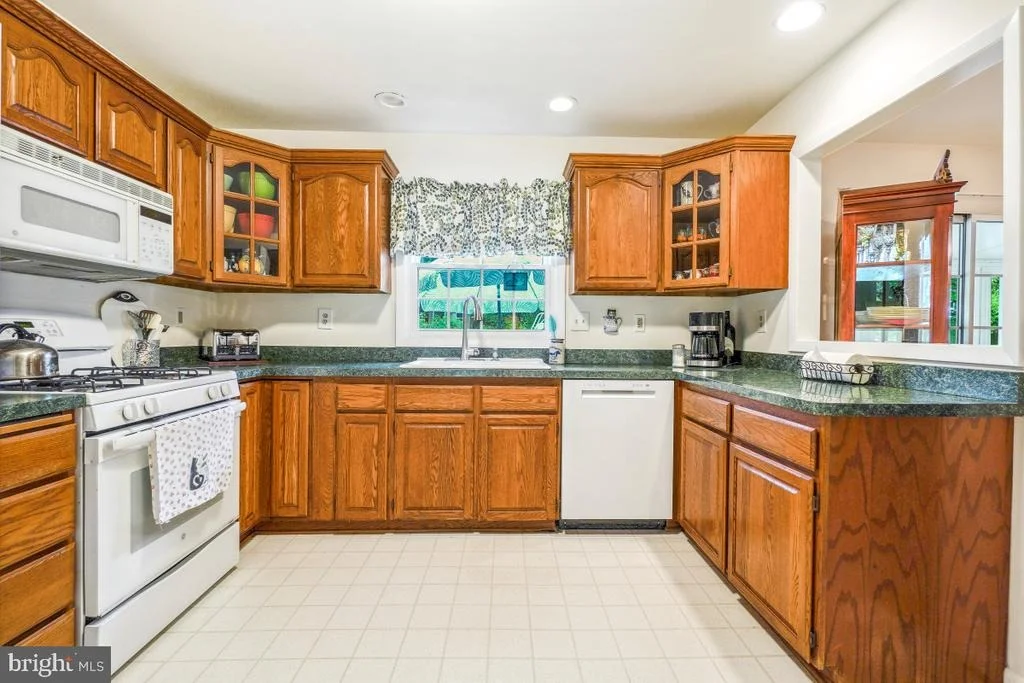 Photo of 17916 MUNCASTER ROAD