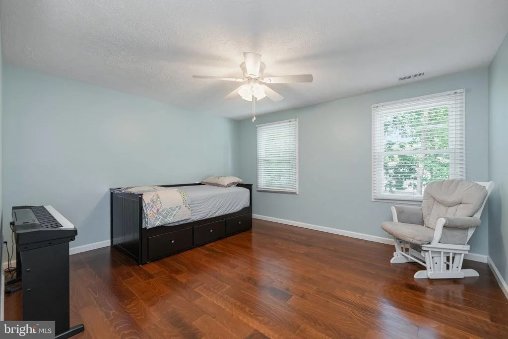 Photo of 15919 FAIRWAY DRIVE