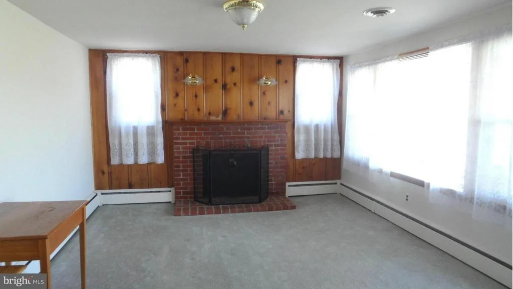 Photo of 304 SOUDER ROAD