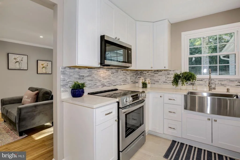 Photo of 6815 REYNARD DRIVE