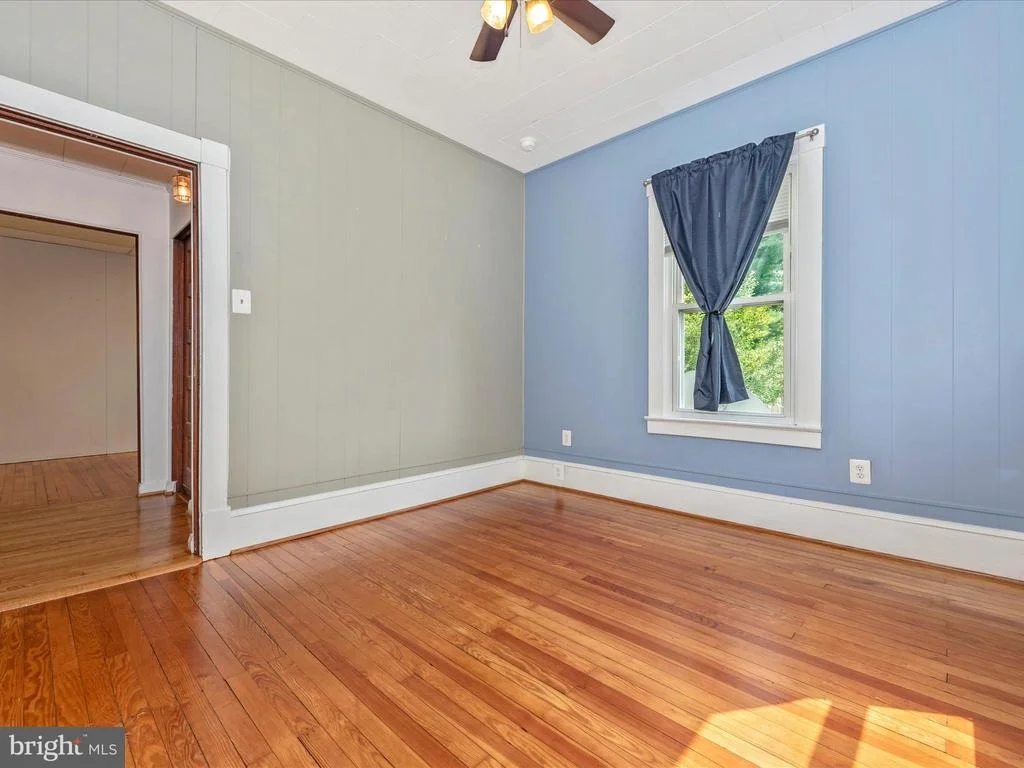 Photo of 405 CARROLL AVENUE