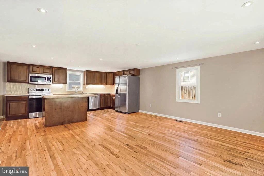 Photo of 6713 BOXWOOD DRIVE