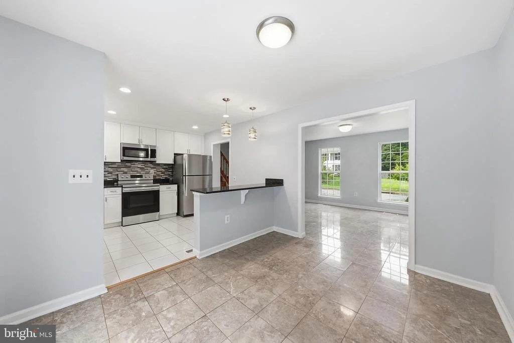 Photo of 10101 MADRONAWOOD DRIVE