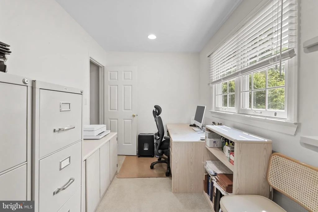 Photo of 4913 CONTINENTAL DRIVE