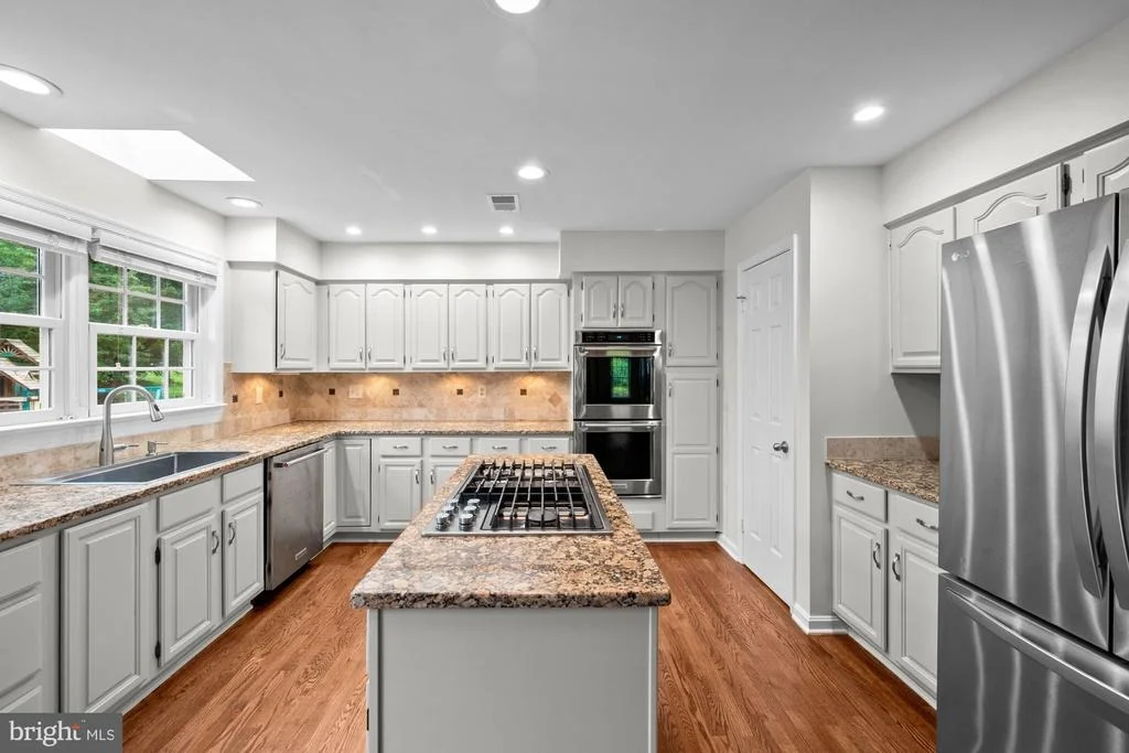 Photo of 10215 MARTINHOE DRIVE