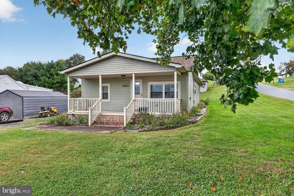 Photo of 6161 RANDALL STREET