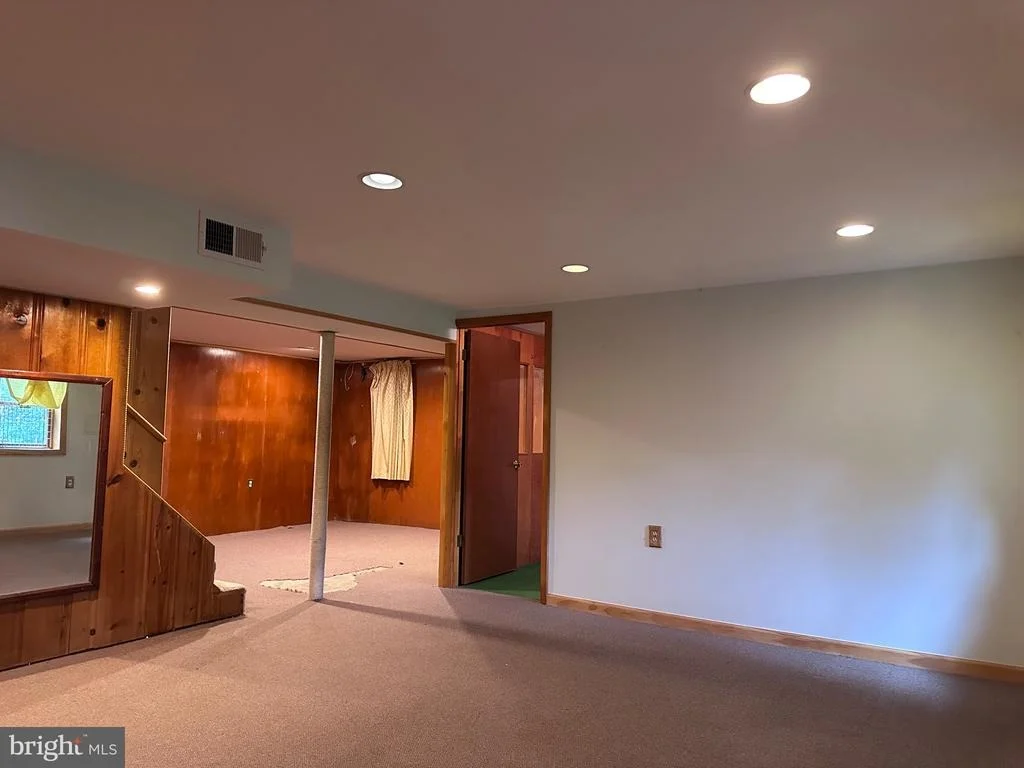 Photo of 5919 5TH ROAD N