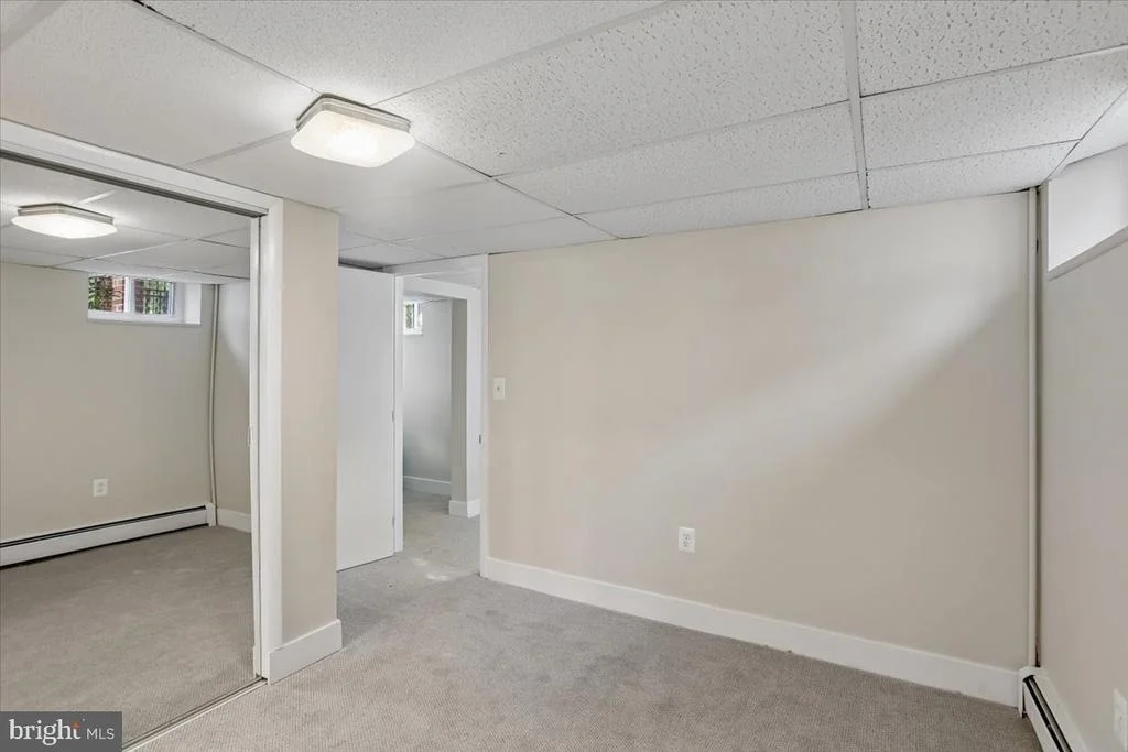Photo of 833 MEADOW ROAD