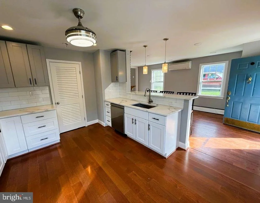 Photo of 1205 GREYSTONE ROAD