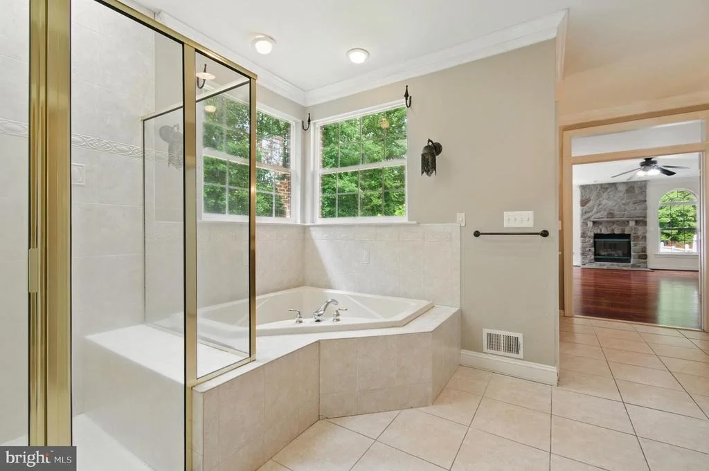 Photo of 1002 COVINGTON WAY