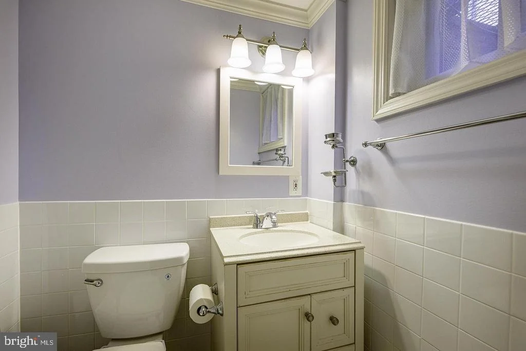 Photo of 3905 LAIRD PLACE