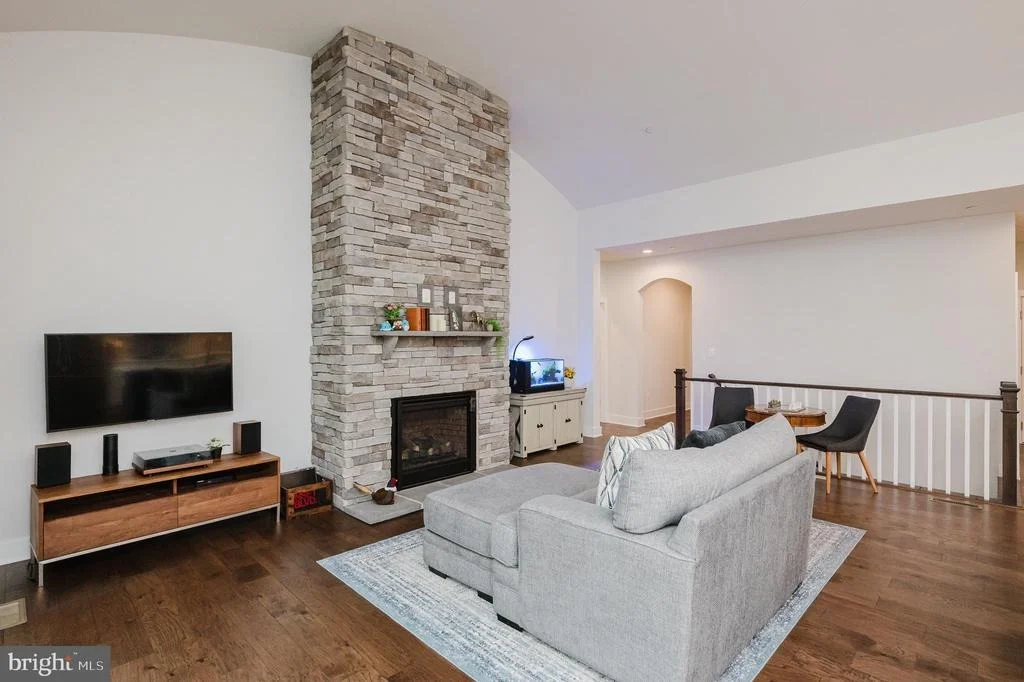 Photo of 2525 EASY STREET