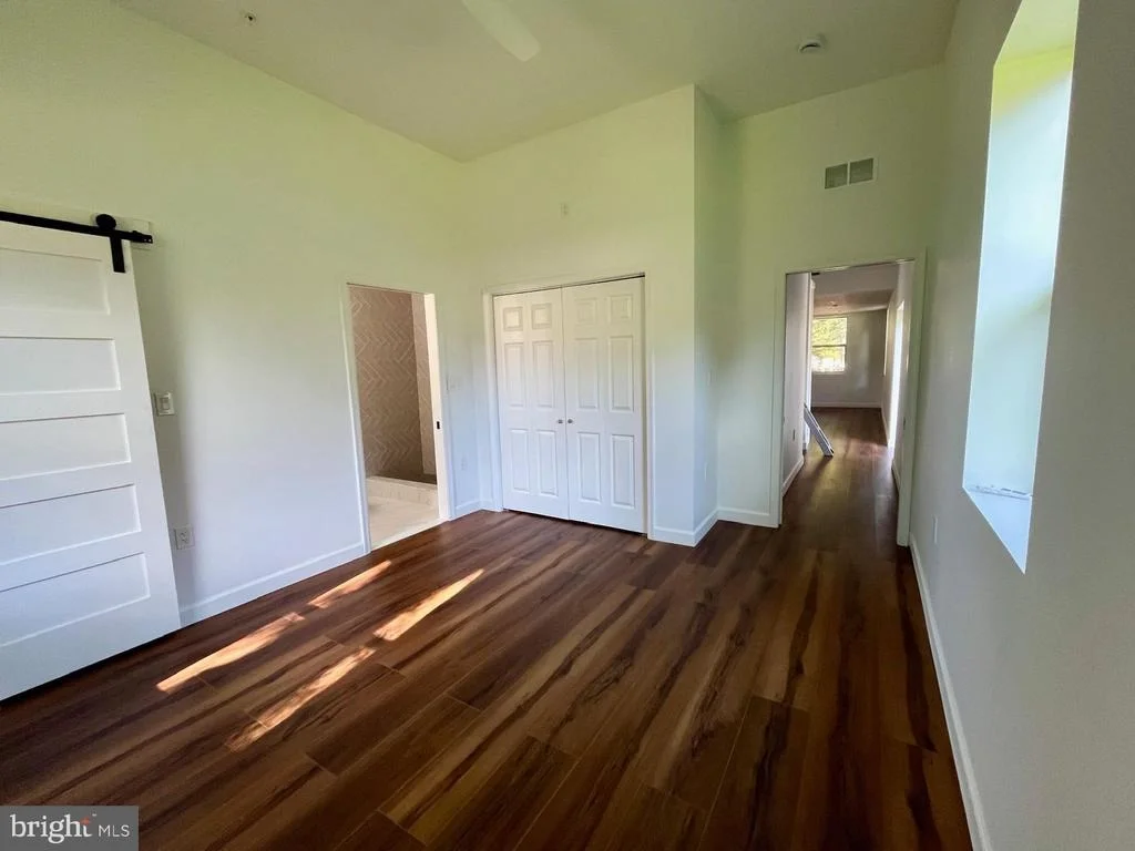 Photo of 355 KYLE ROAD